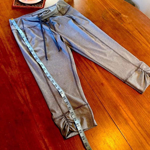 Cute cropped yoga pants - Picture 1 of 5